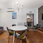 Appartement Modern Stylish Near *