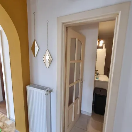 Modern Stylish Near Apartmán Lovran