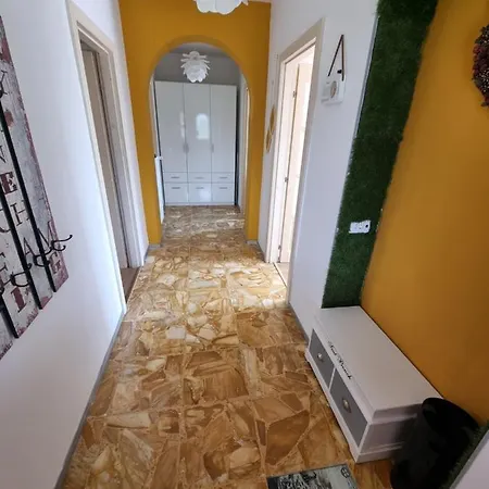 Apartament Modern Stylish Near