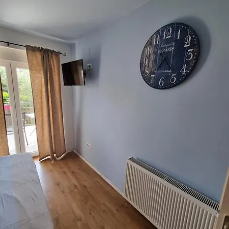 Modern Stylish Near Apartament