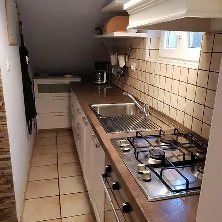 Modern Stylish Near Apartament Lovran
