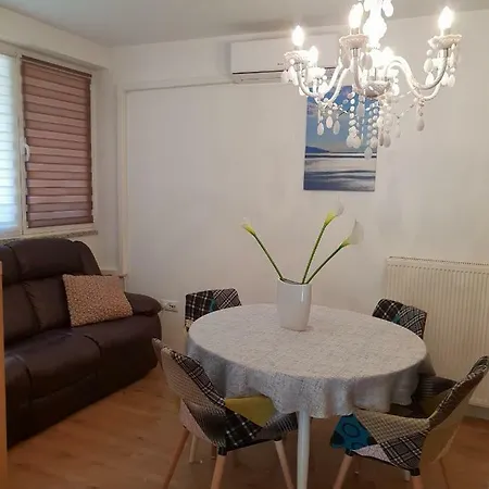 Apartament Modern Stylish Near