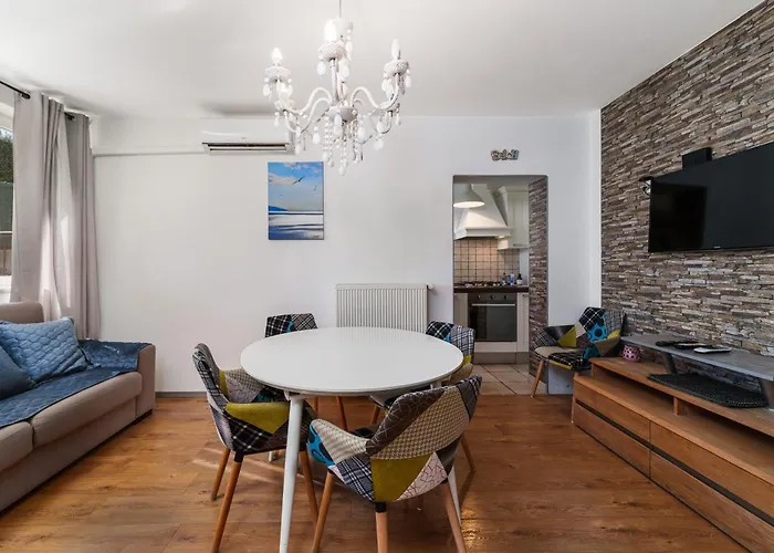 Appartamento Modern Stylish Near *