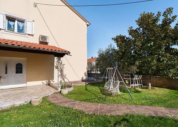 Appartamento Modern Stylish Near