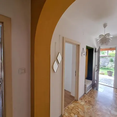 Modern Stylish Near