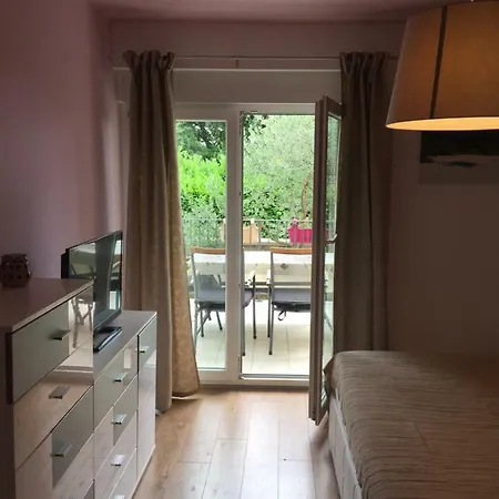 Apartment Modern Stylish Near *
