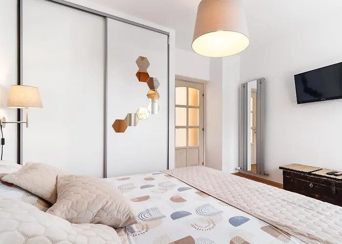 Modern Stylish Near * Lovran