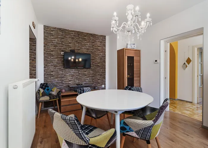 Modern Stylish Near