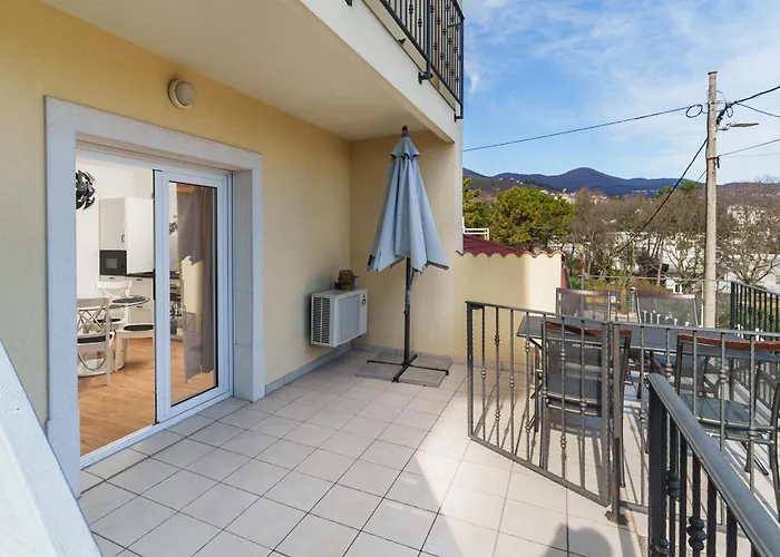 Modern Stylish Near Διαμέρισμα