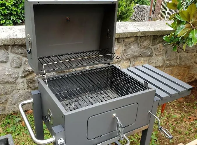 Modern Stylish Near *